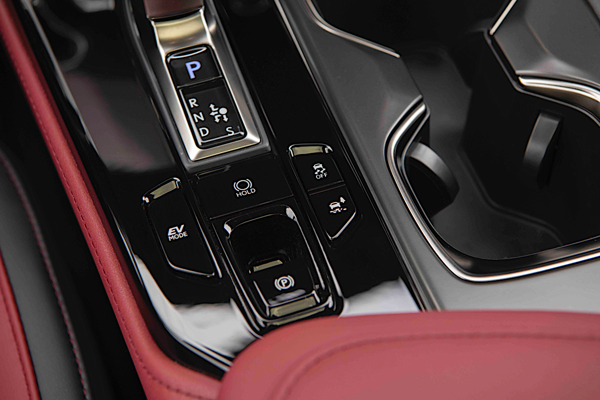 2022 Lexus NX 350h Luxury Interior 074