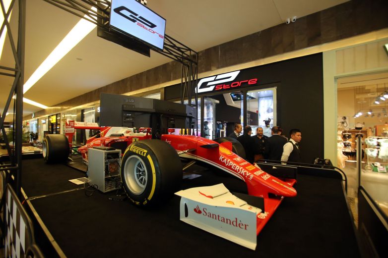 GP Store abre sus puertas en el país y presenta un increíble simulador F1