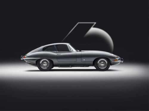 La colección Jaguar E-type 60 celebra su lanzamiento, en marzo de 1961