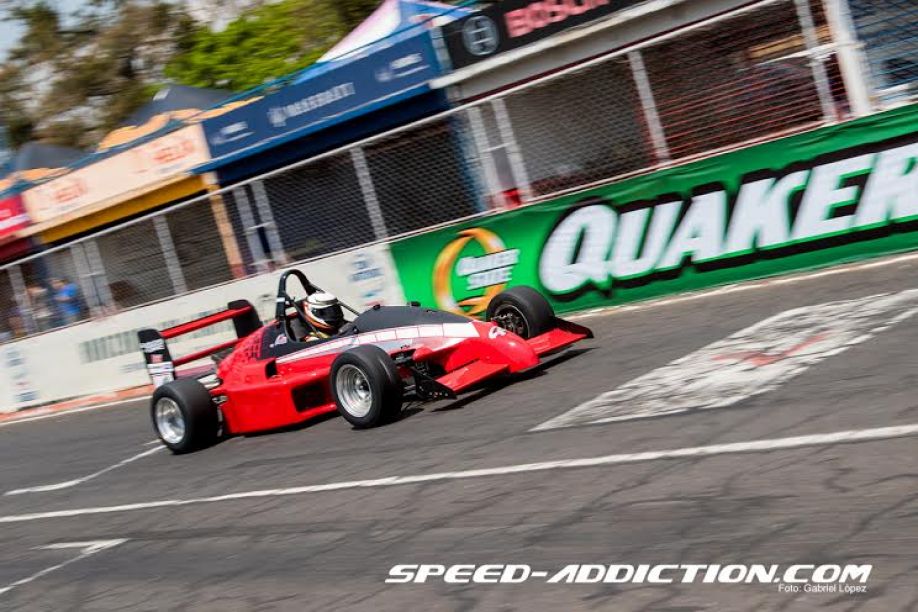 Mauricio Roque impone su ley en la clasificación de la Fórmula Mazda