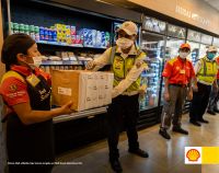 Shell Select dona alimentos a familias afectadas por el COVID-19