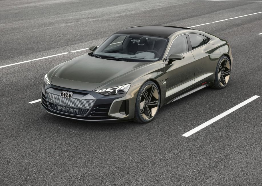 Nueva estrella en la capital del cine, el Audi e-tron GT concept