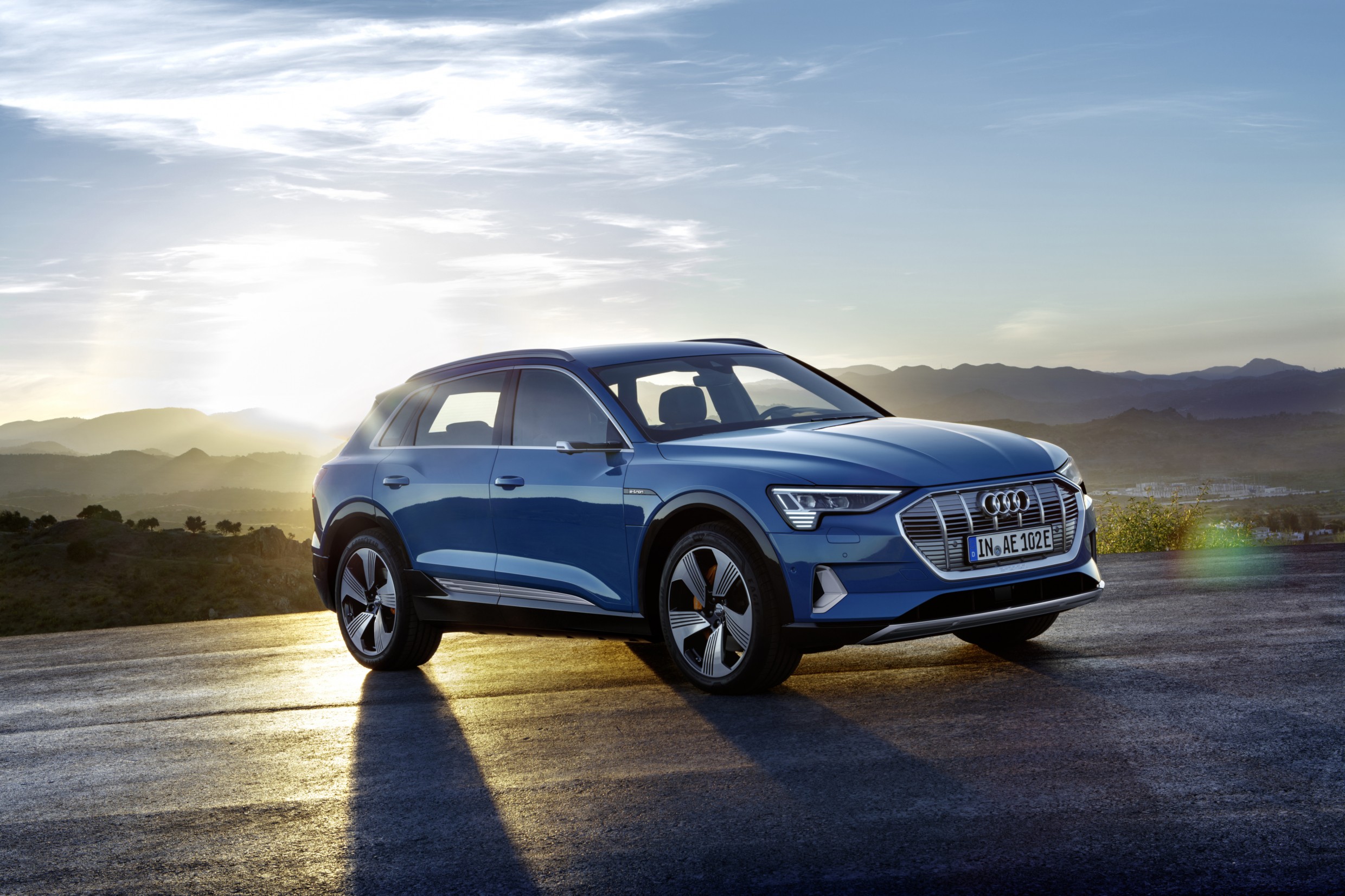 Audi e tron medium 3