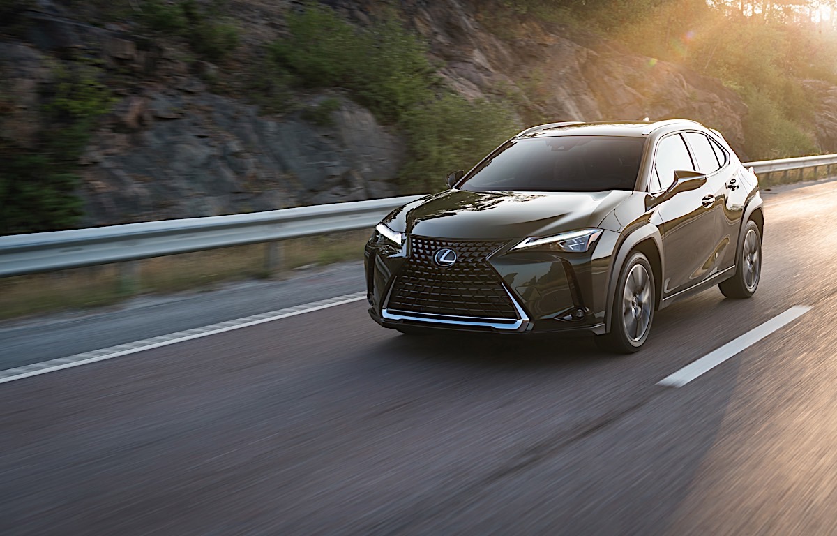 Lexus UX 200 Nori Green Luxury 001 FF3712725DC48E7B5080E768A4C768816D0BAE6B
