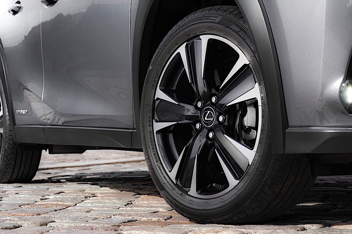 Lexus UX 250h Nebula Gray Pearl F SPORT 002 65DA239C82CDE68FED18F95D8E8FDE16C1B6494A