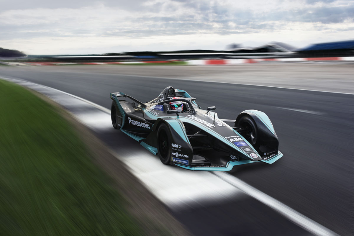 jaguaritype3ontrackfrontright34180918