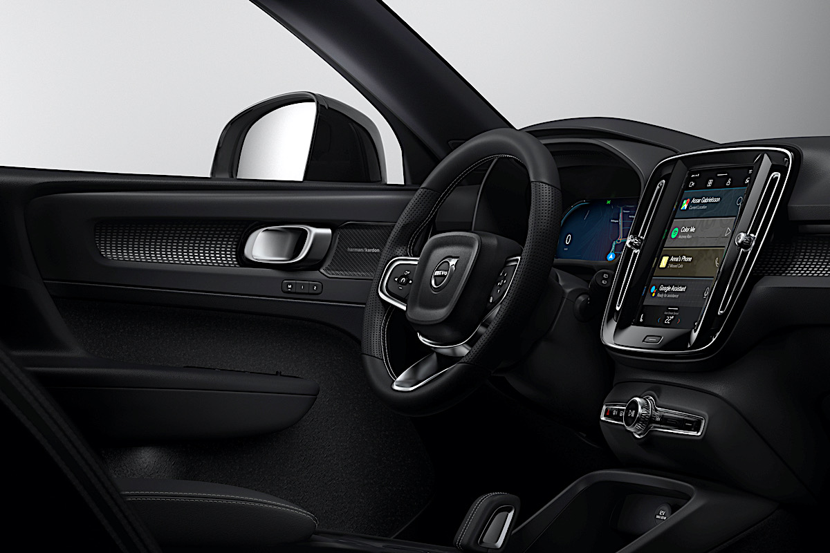 258976 Fully electric Volvo XC40 introduces brand new infotainment system