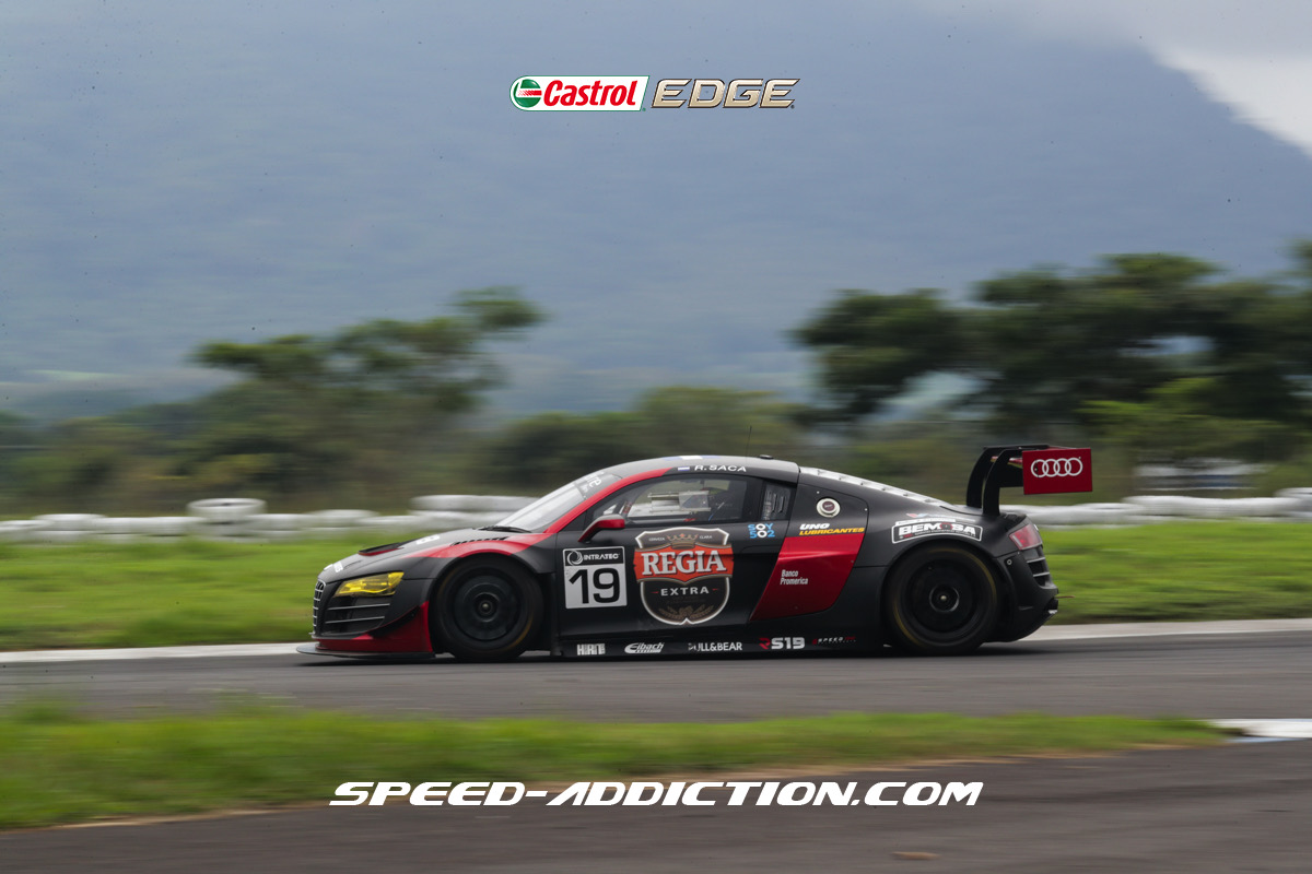 06 Rolando Saca participo en su Audi R8