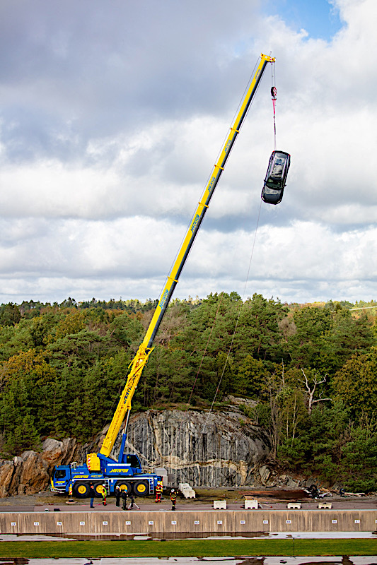 274396 Volvo Cars drops new cars from 30 metres to help rescue services save