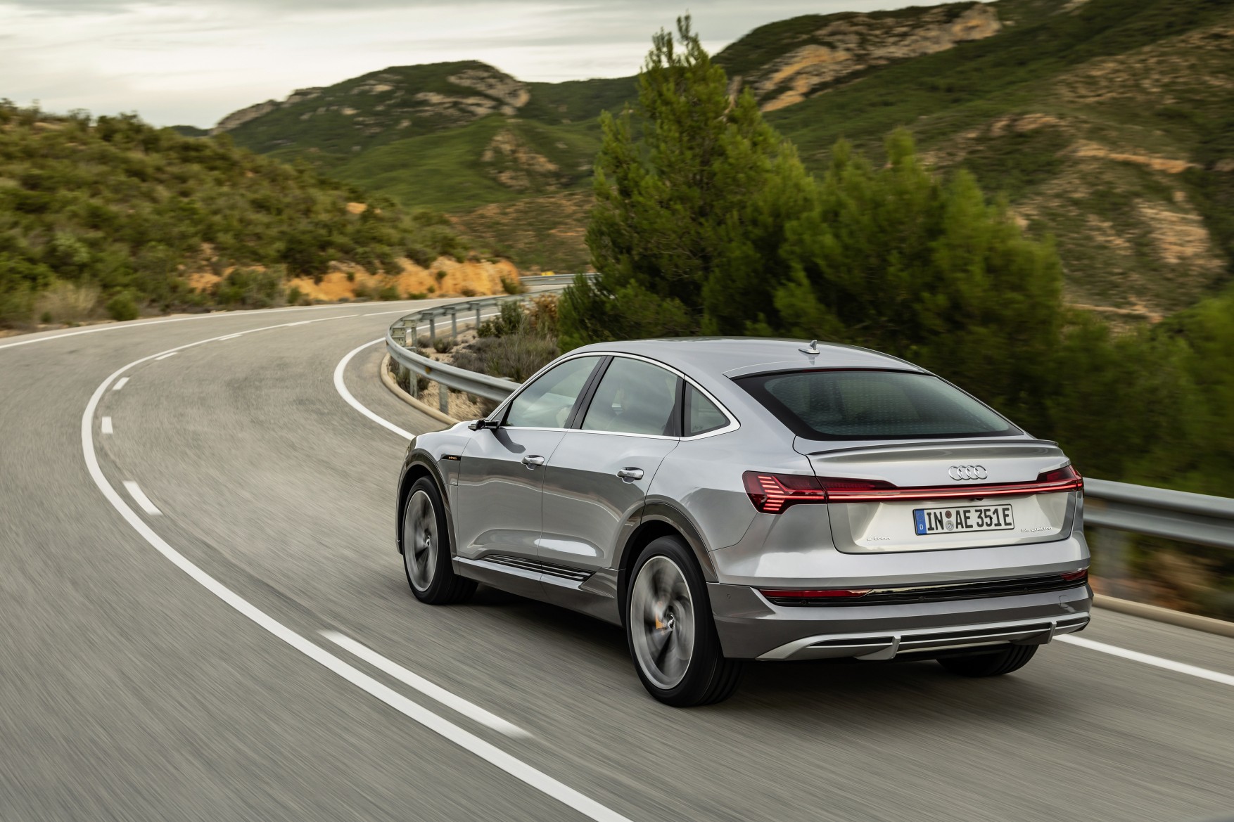 Audi e tron Sportback 55 quattro medium 1