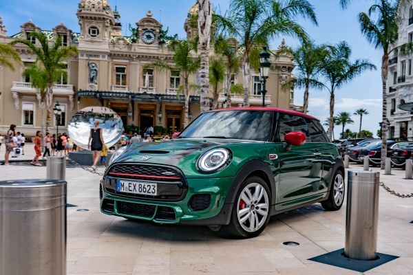 P90397398 lowRes mini john cooper wor