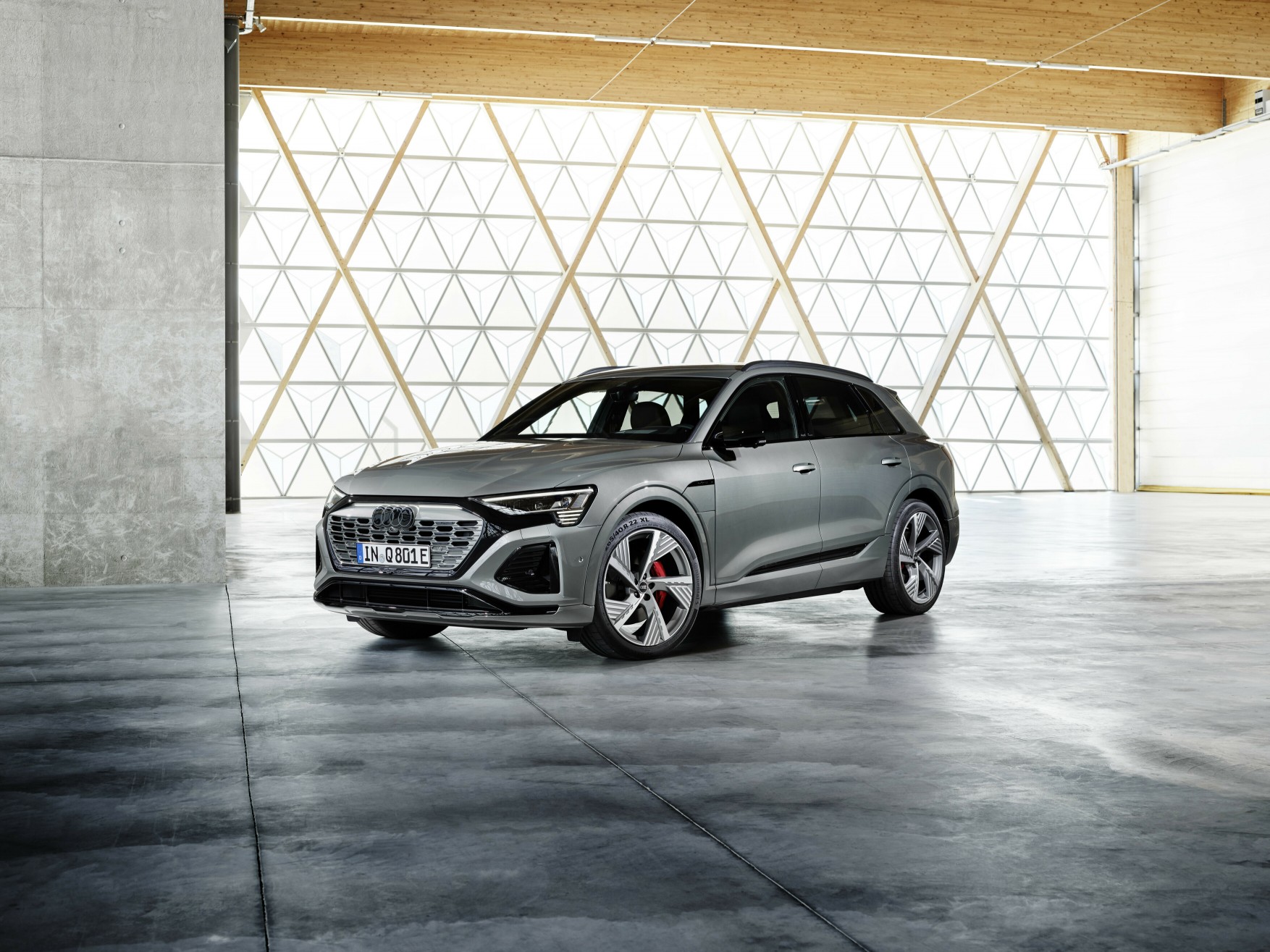 Audi Q8 e tron quattro medium 2