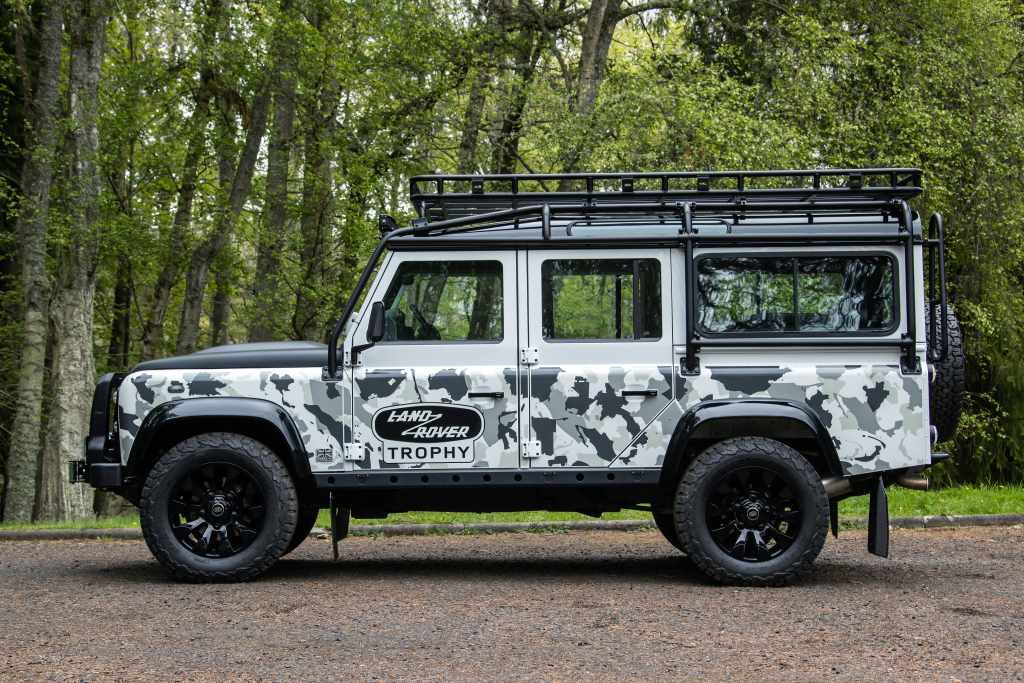 Land Rover Classic Defender Works V8 Trophy II 003