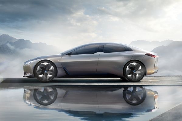 P90276448 lowRes bmwi vision dynamics