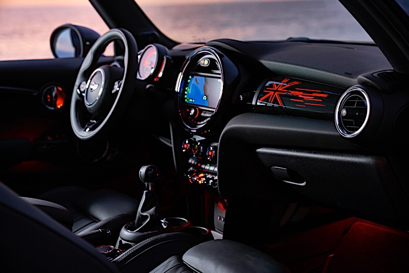 P90289505 highRes mini cooper s 3 door 2