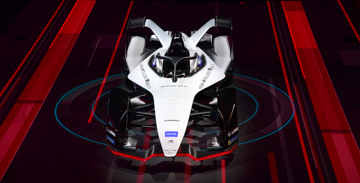nissan400