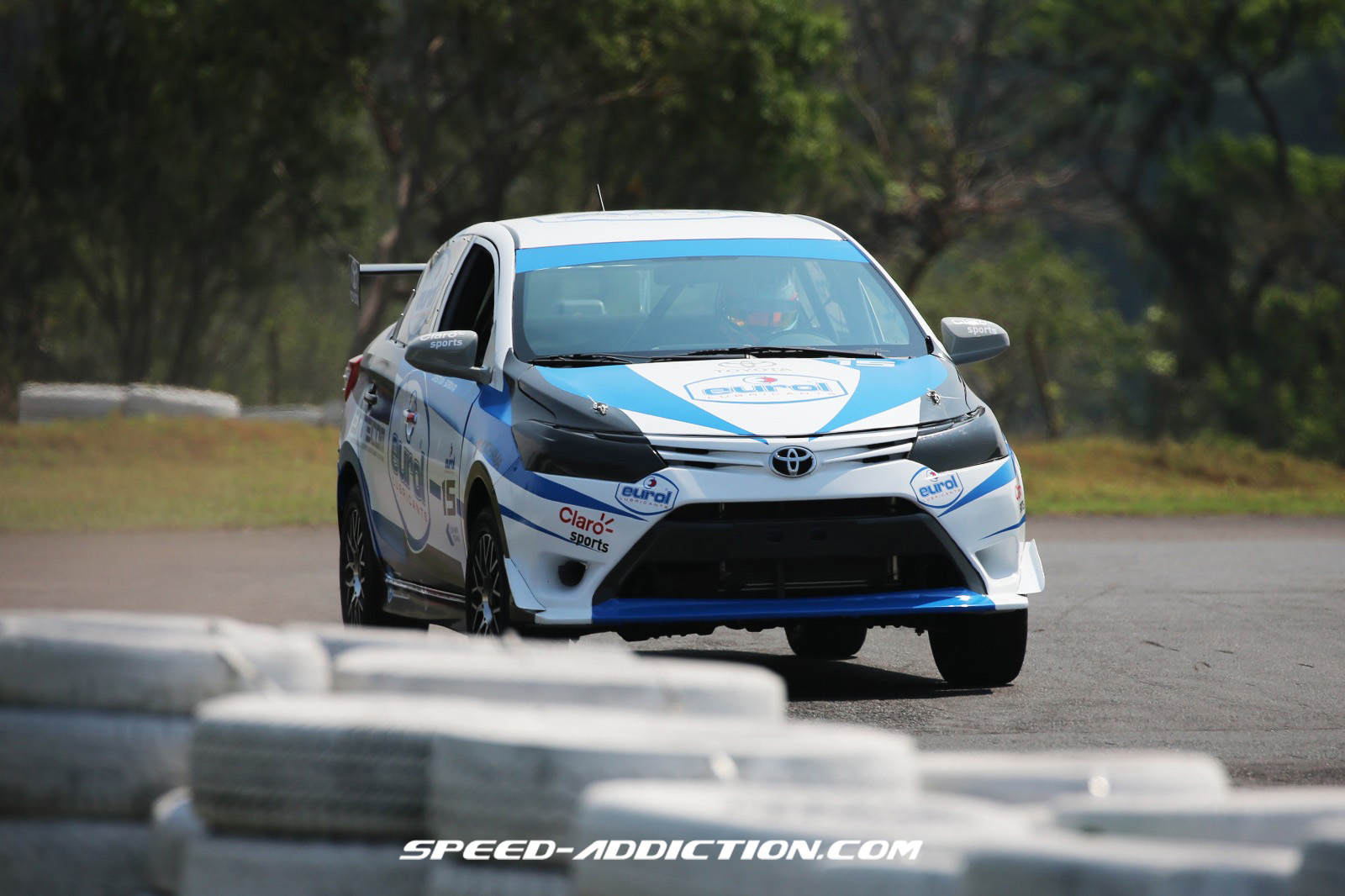 yaris3