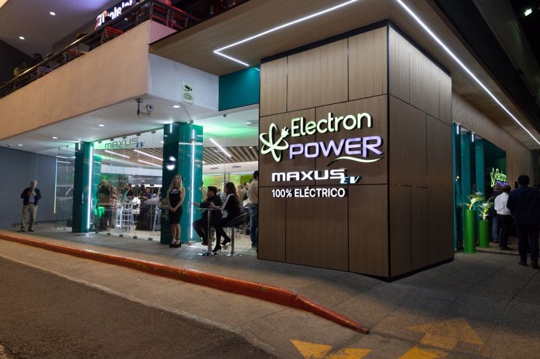 Electron Power inauguró la primera agencia de automóviles Maxus 100% eléctricos en Guatemala