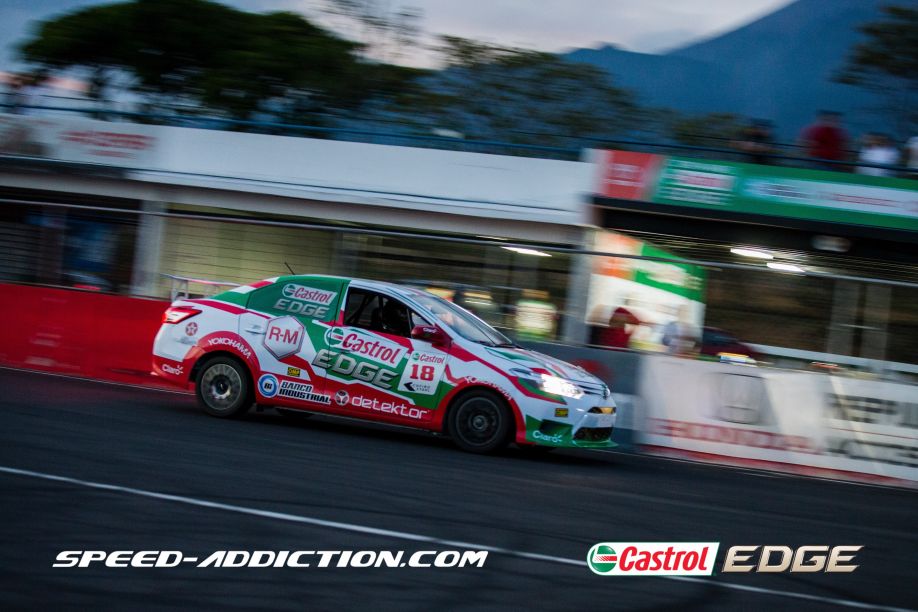 El ocaso y la noche dan emoción extra a la Copa Toyota Yaris Castrol