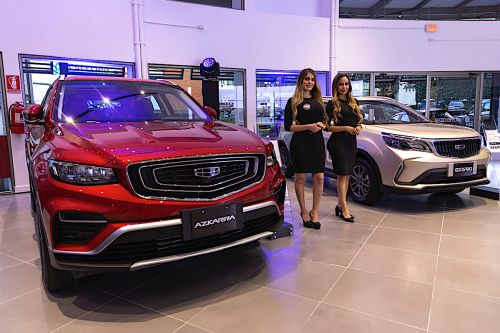 Geely lanza en Guatemala sus dos nuevos modelos, Coolray y Okavango y además abre su moderna sala de ventas