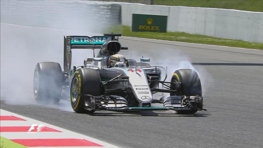 Lewis Hamilton da golpe de autoridad y saldrá mañana en pole position