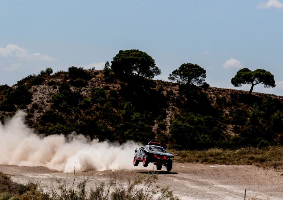 El Audi RS Q e-tron se pone a prueba bajo el sol de España