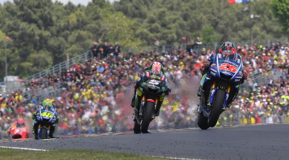 Viñales reina en la épica batalla de Yamaha en Le Mans