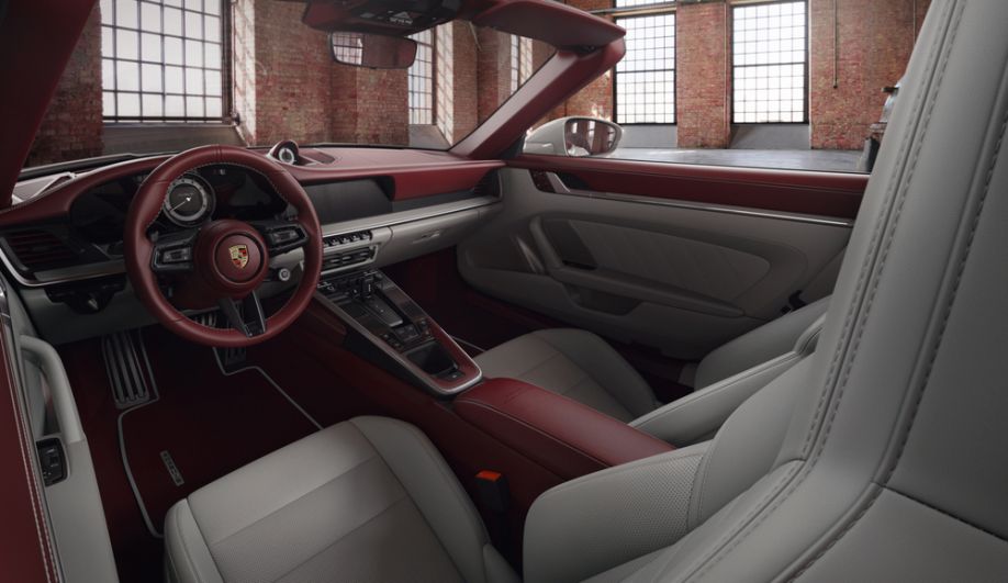 Nuevo interior de cuero bitono para el Porsche 911