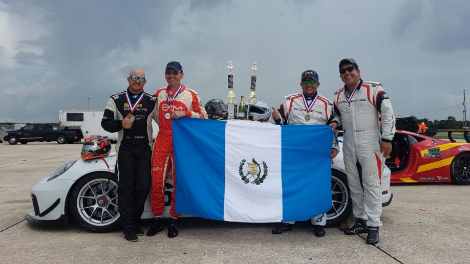 Equipo guatemalteco destaca en pista de Sebring