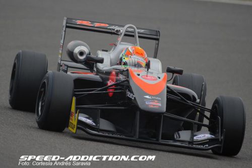 Inicia la temporada de F3: Saravia estrena auto