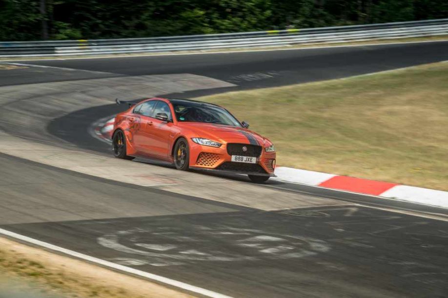 Jaguar XE SV Proyecto 8, el auto más rápido del mundo de su categoría